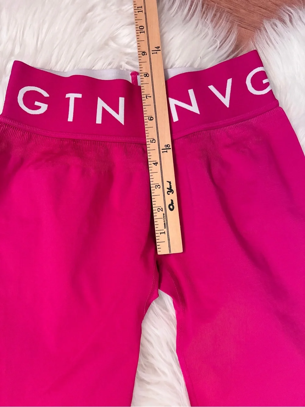 NVGTN Cosmo Hot Pink Seamless Leggings Sz Large Like New Activewear Yoga Gym